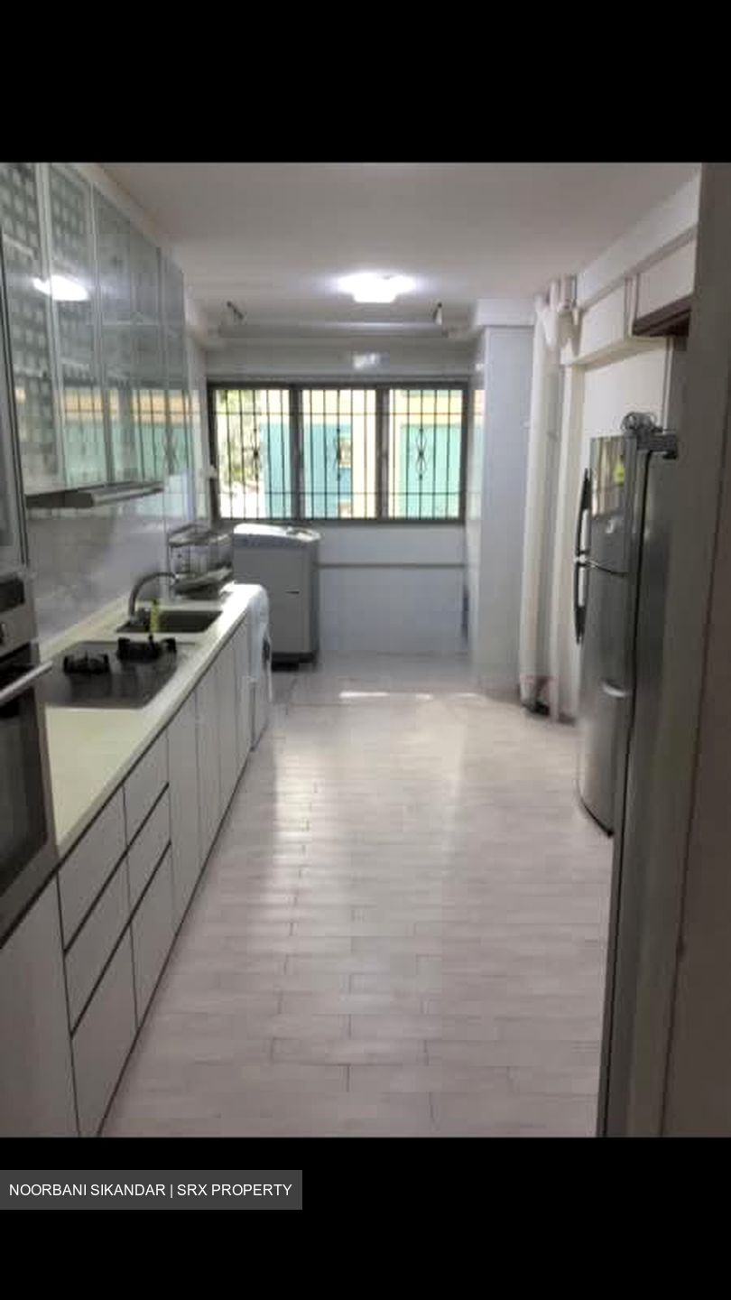Tampines Street 42 (Tampines), HDB Executive #591553891